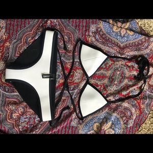 Triangl top & bottom bikini